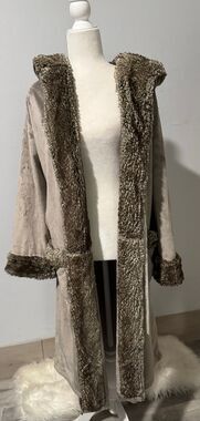 Pottery Barn faux fur hooded Robe L